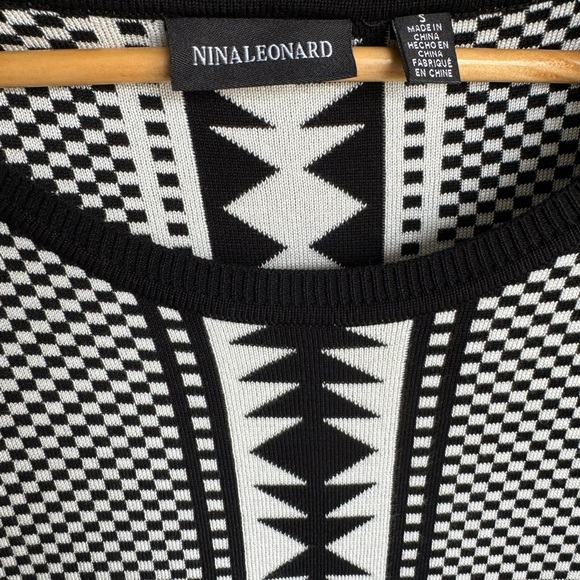NWT Nina Leonard Black/Ivory Geometric Print Sweater Dress, Size S - Picture 5 of 7